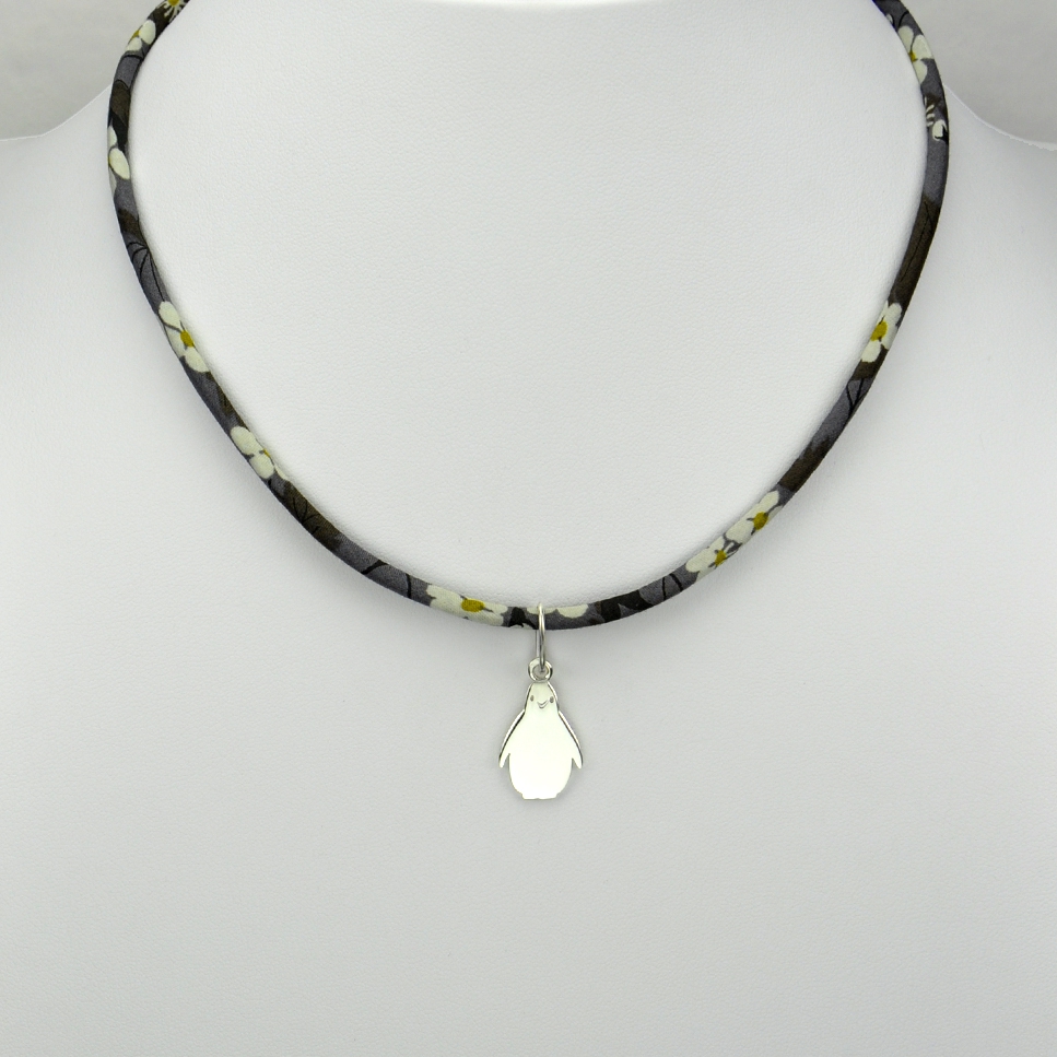 Pingouin sur collier Liberty 