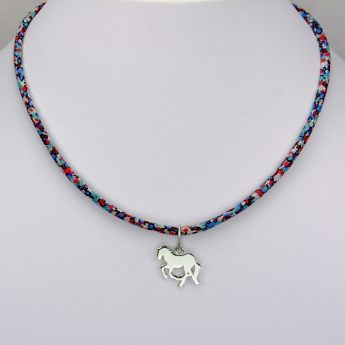 Cheval sur collier Liberty 