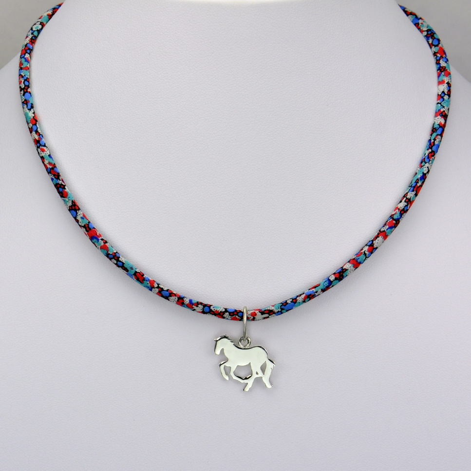 Cheval sur collier Liberty 