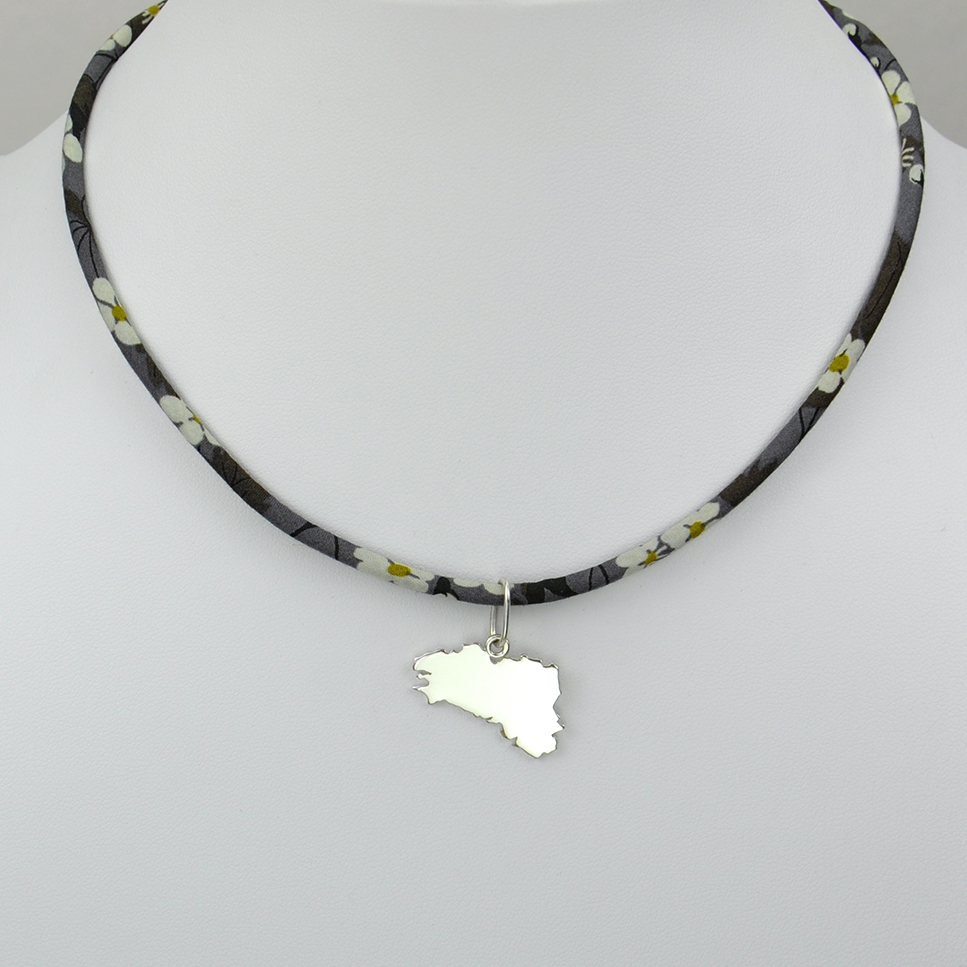 Bretagne sur collier Liberty 