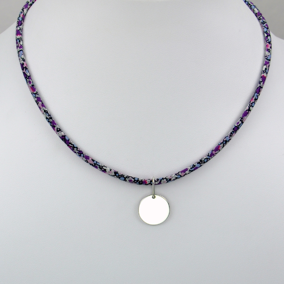 Médaillon sur collier Liberty 