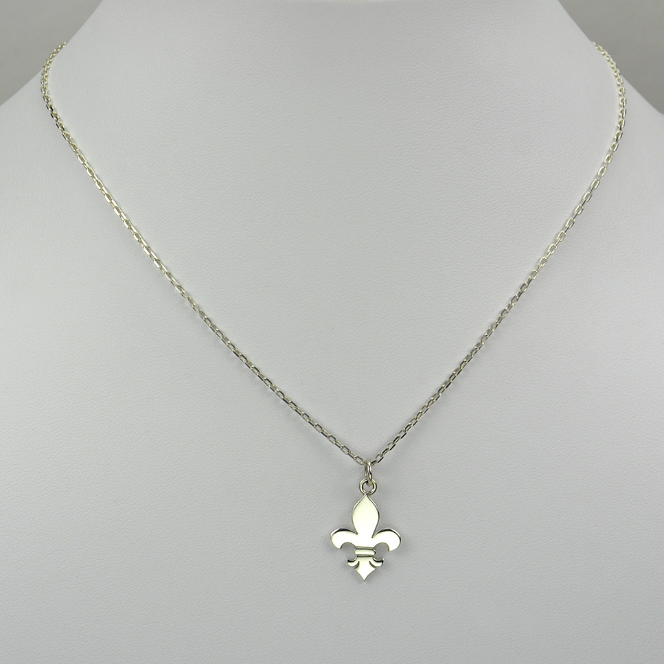 Fleur de lys sur chaîne argent 