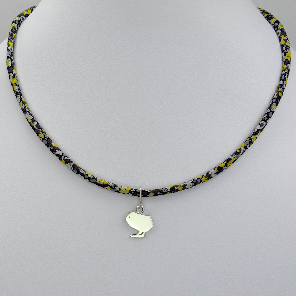 Poussin sur collier Liberty 