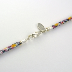 Cerise sur collier Liberty 