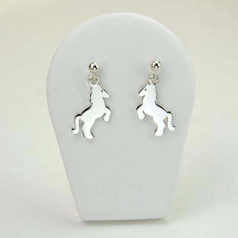 Petits chevaux en boucles d'oreilles 