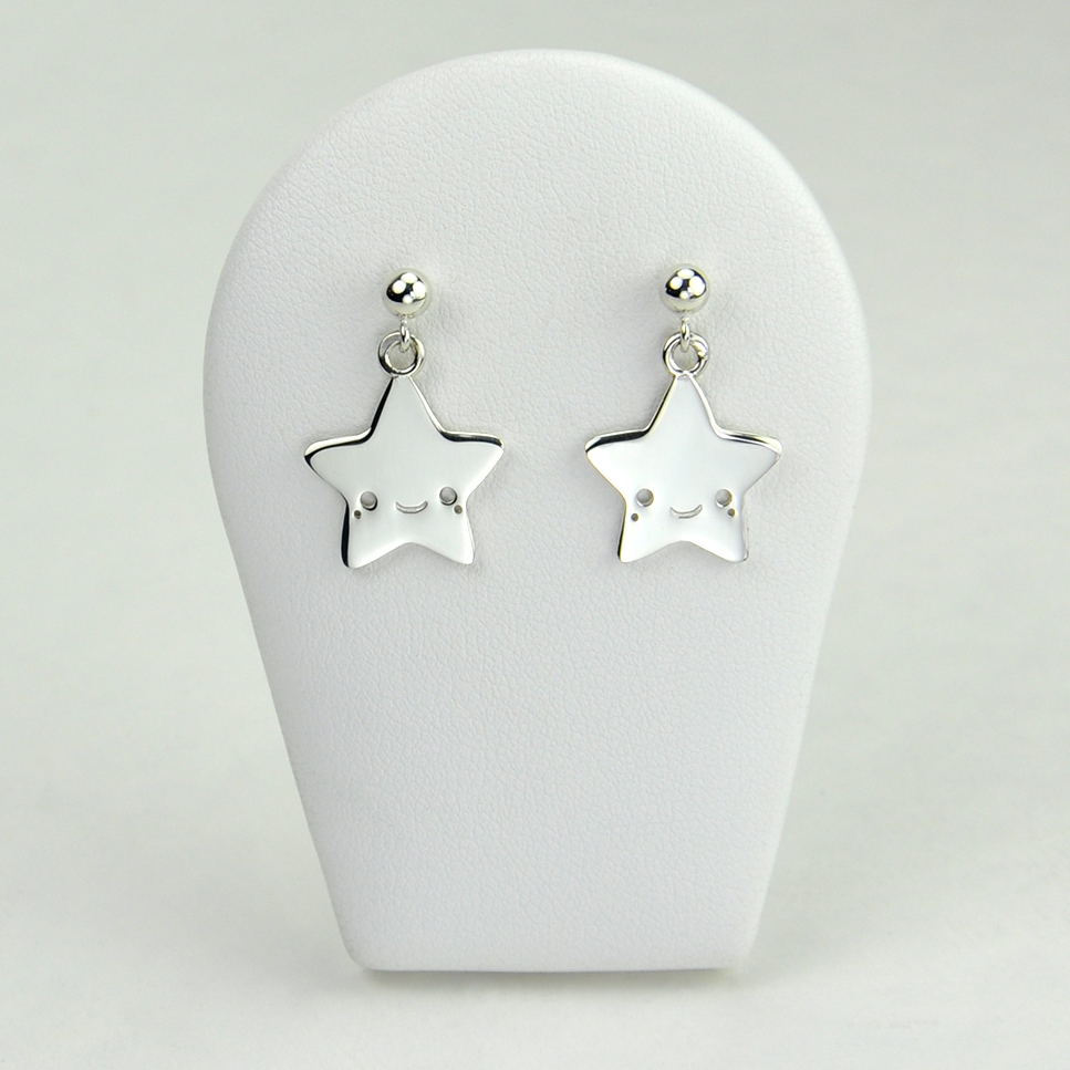 Etoile souriante en boucles d'oreilles 