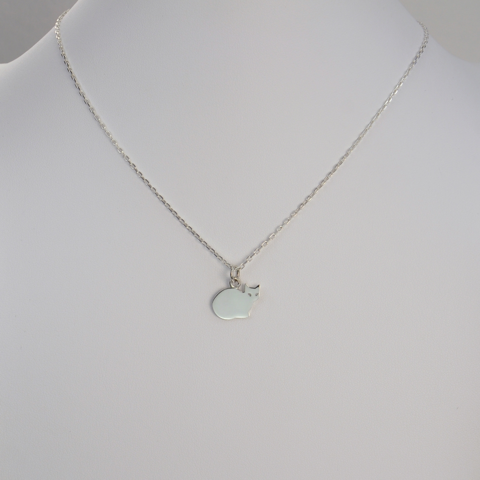 Charms Chat  sur chaîne argent 