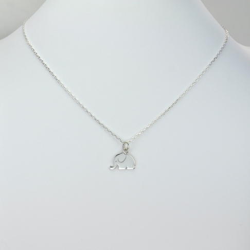 Charms Eléphant sur chaîne argent 