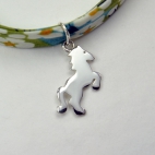 Petit cheval sur bracelet Liberty 