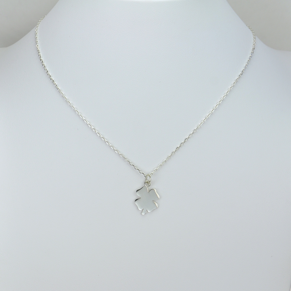 Charms Trèfle sur chaîne argent 