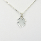 Charms Trèfle sur chaîne argent 