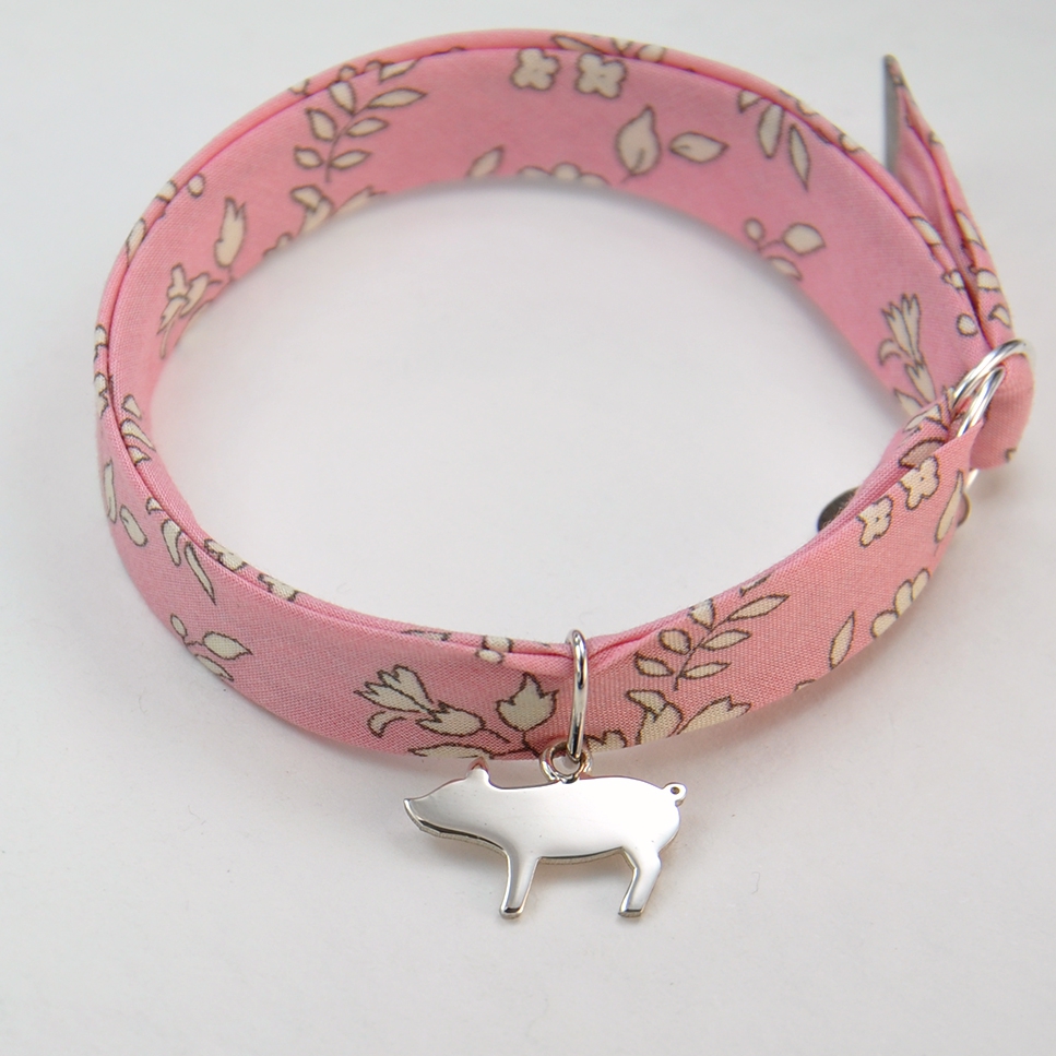Petit cochon sur bracelet Liberty 