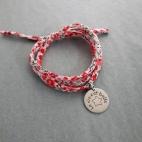Pastille "La vie est belle" sur cordon Liberty