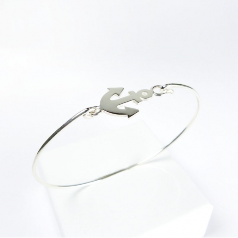 Ancre sur bracelet jonc fin 