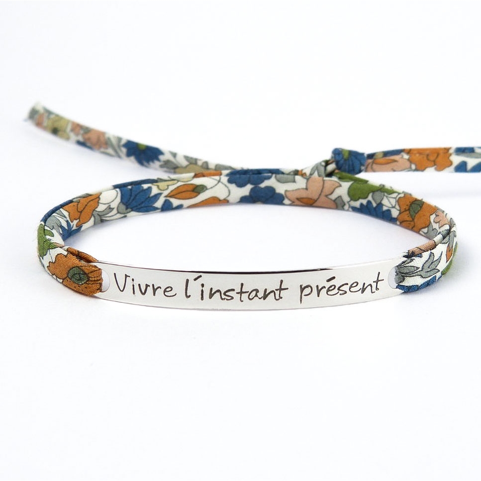 Bracelet message "Vivre l'instant présent"