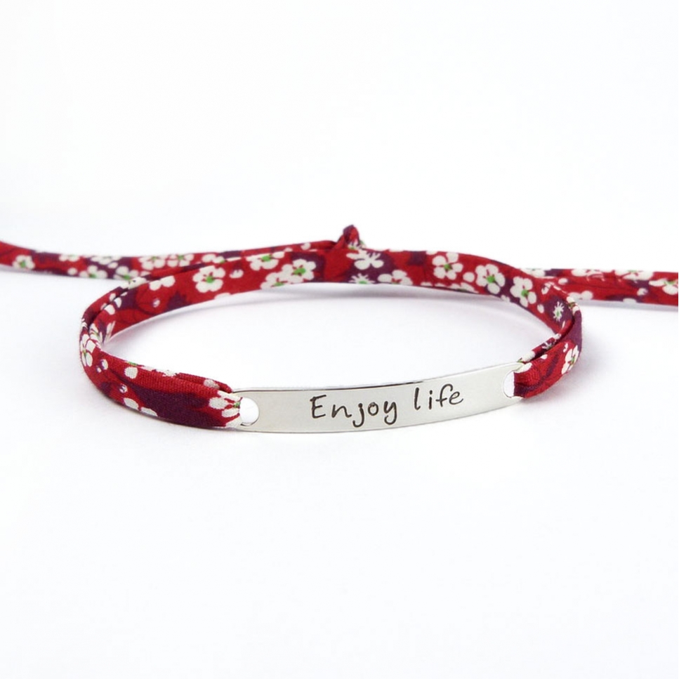 Bracelet message "Enjoy life"