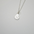 Coccinelle sur chaîne argent 