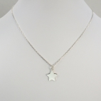 Charms Etoile sur chaîne argent 