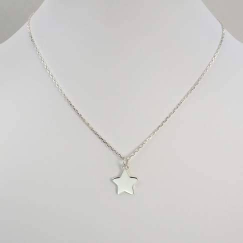 Charms Etoile sur chaîne argent 