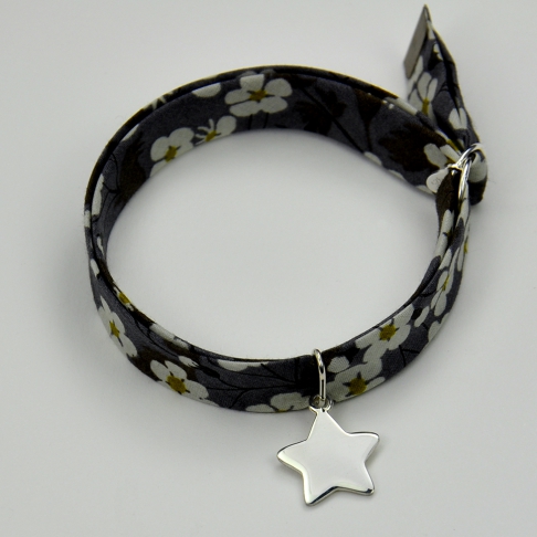Etoile sur bracelet Liberty 