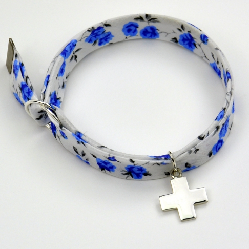 Croix sur bracelet Liberty 